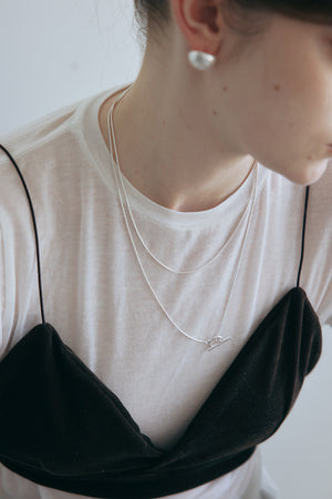 Overlap Necklace