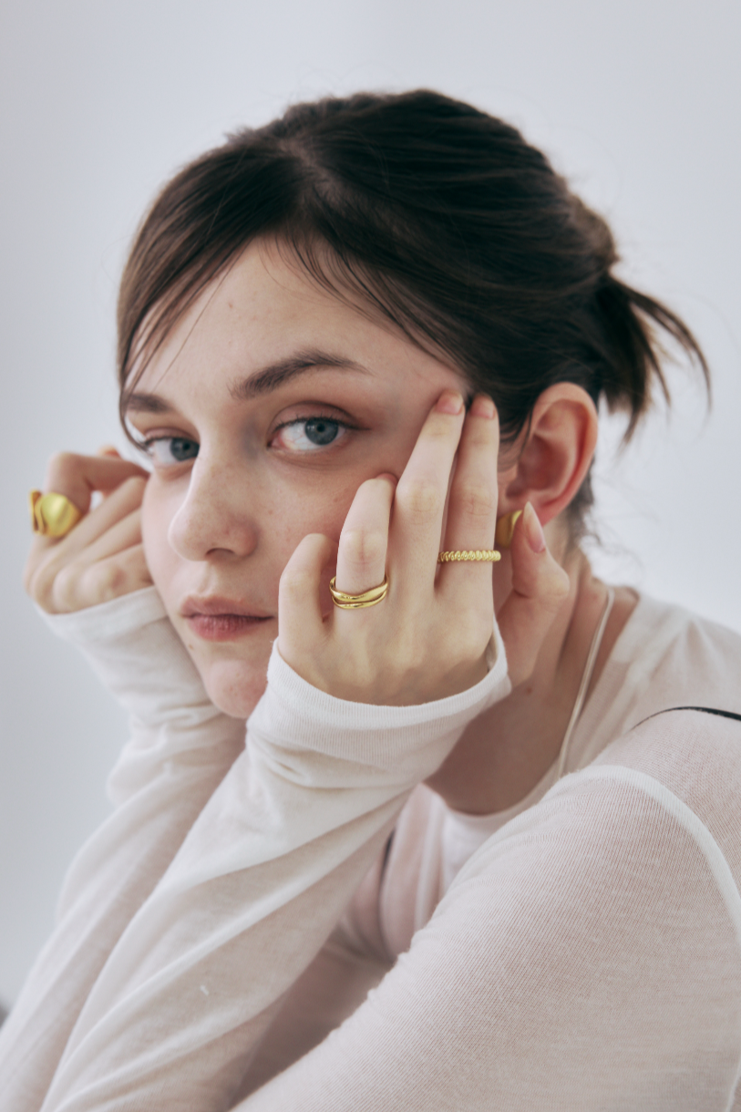 Shimmering wave Ring