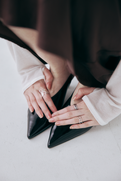 Shimmering wave Ring