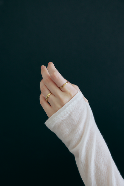 Shimmering wave Ring