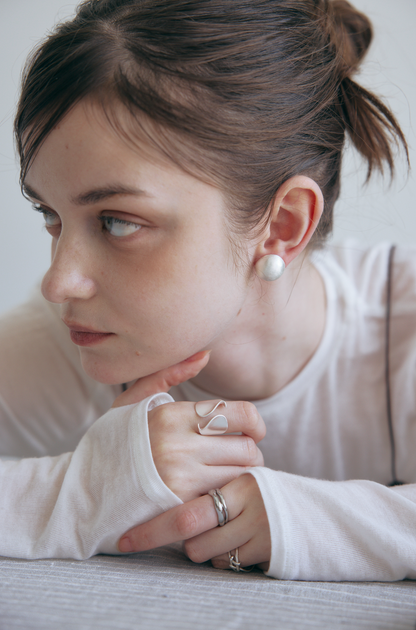Shimmering wave Ring