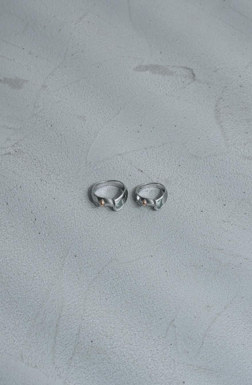 Distortion Ring – IHeNA Distortion Ring – IHeNA