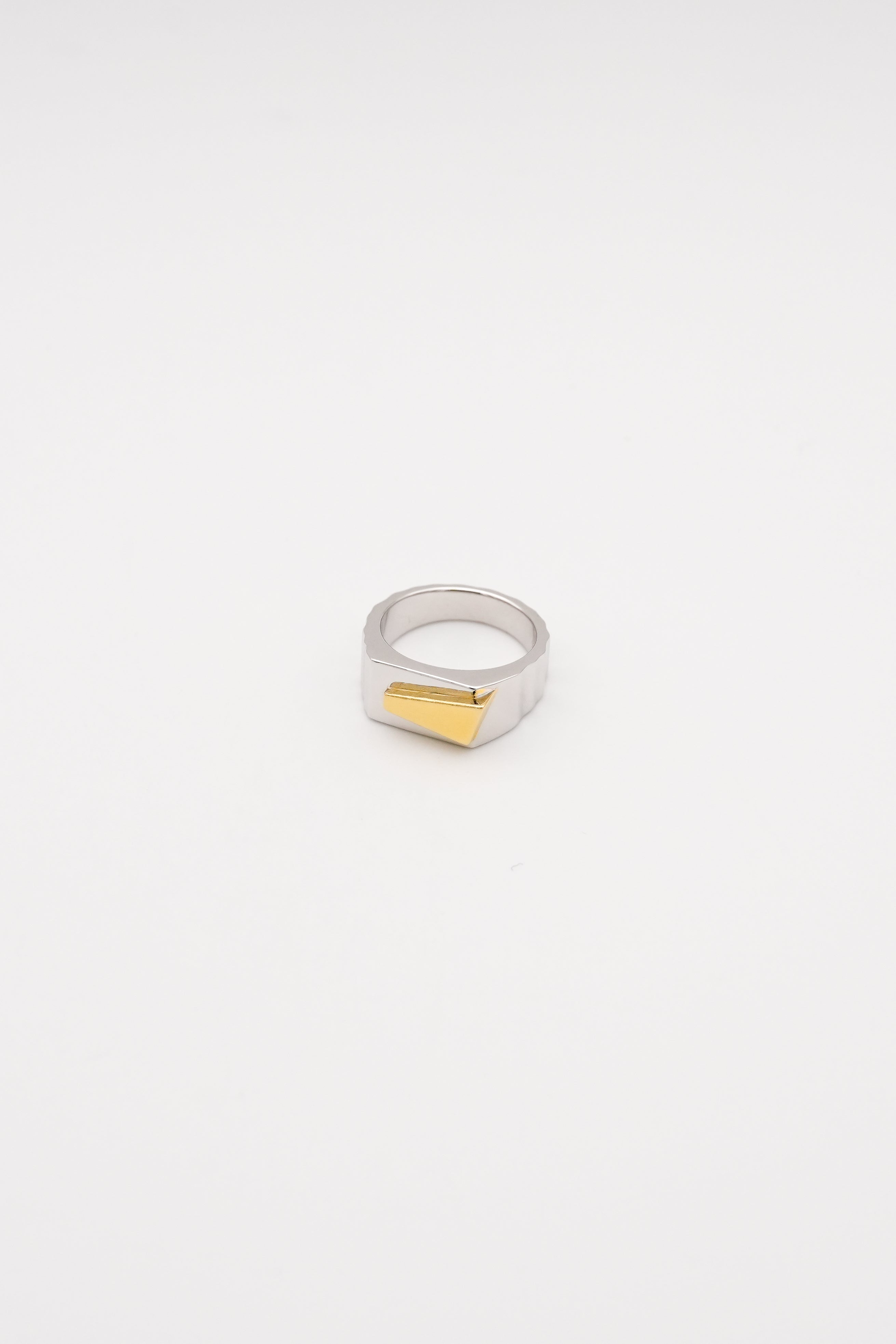 Bump Ring – IHeNA