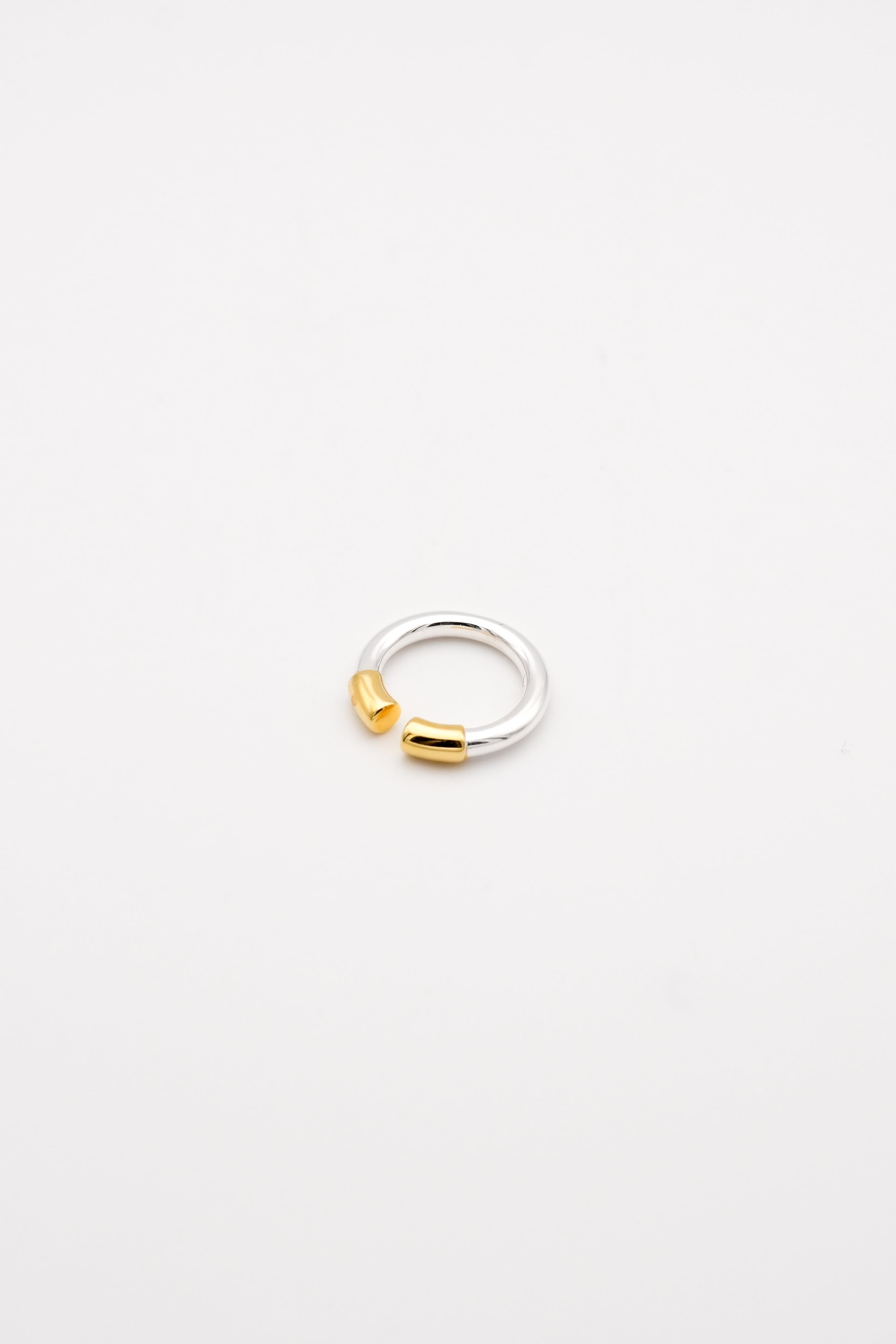 Horseshoe Ring – IHeNA