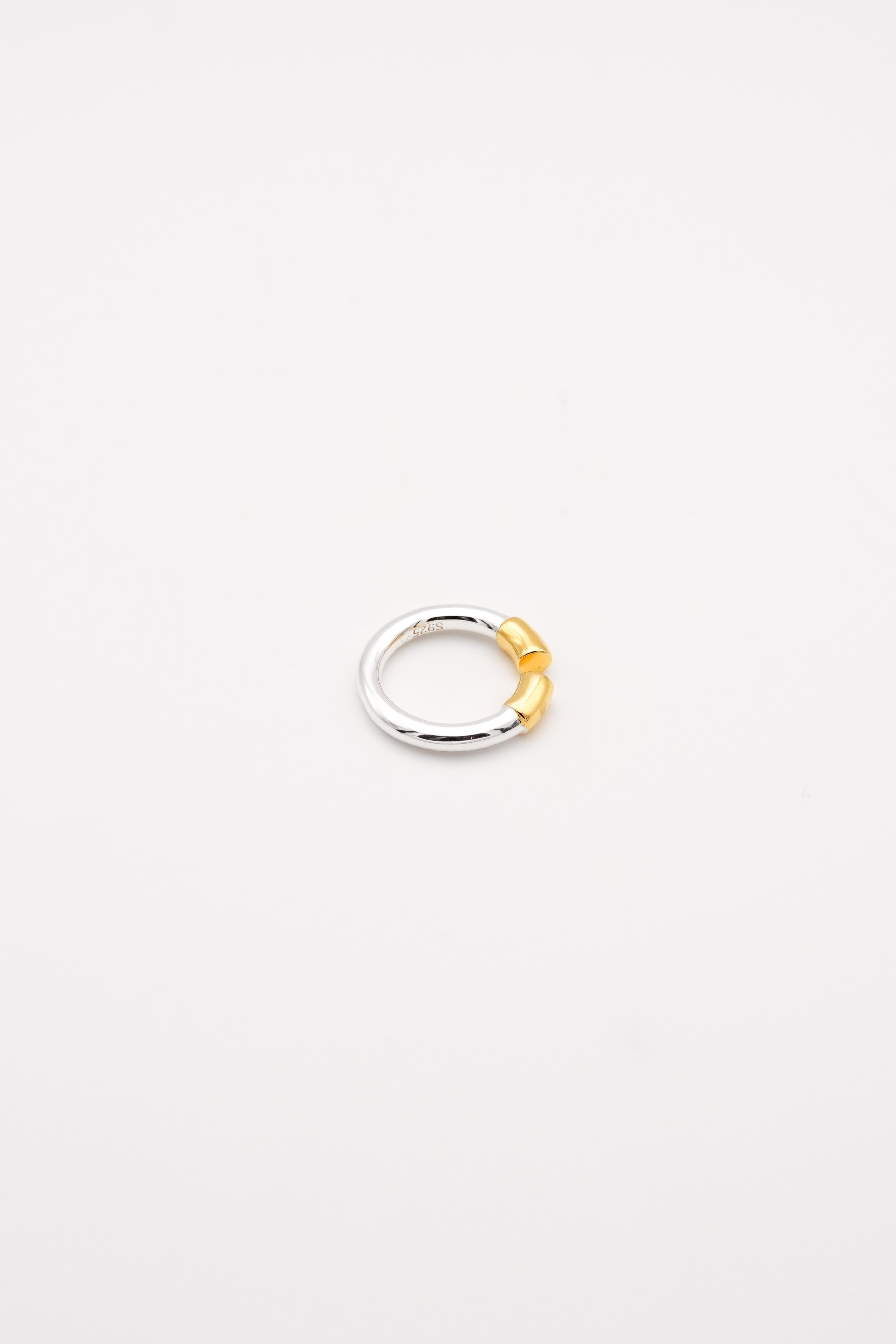 Horseshoe Ring – IHeNA