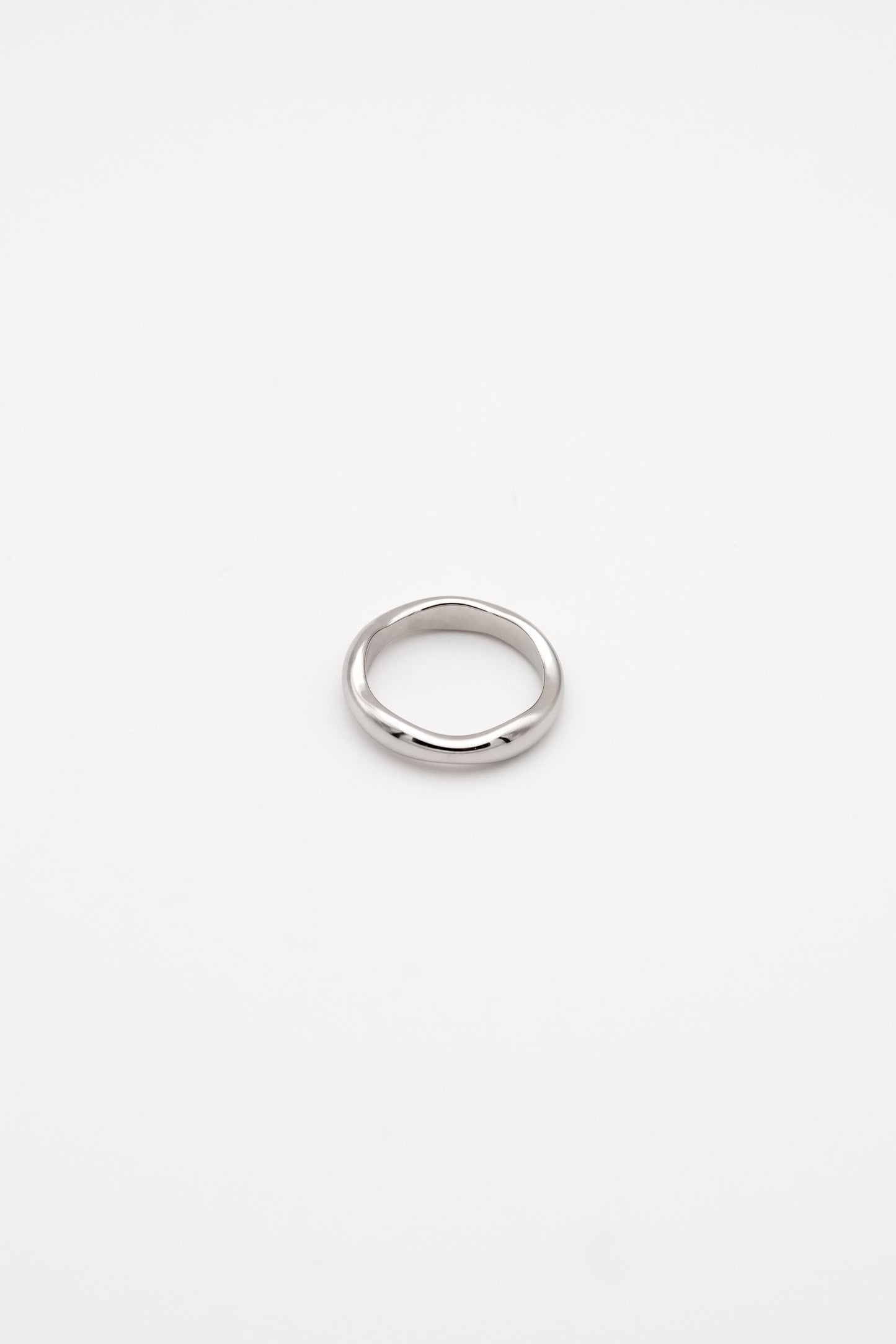 Shimmering wave Ring