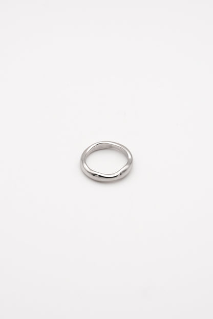 Shimmering wave Ring