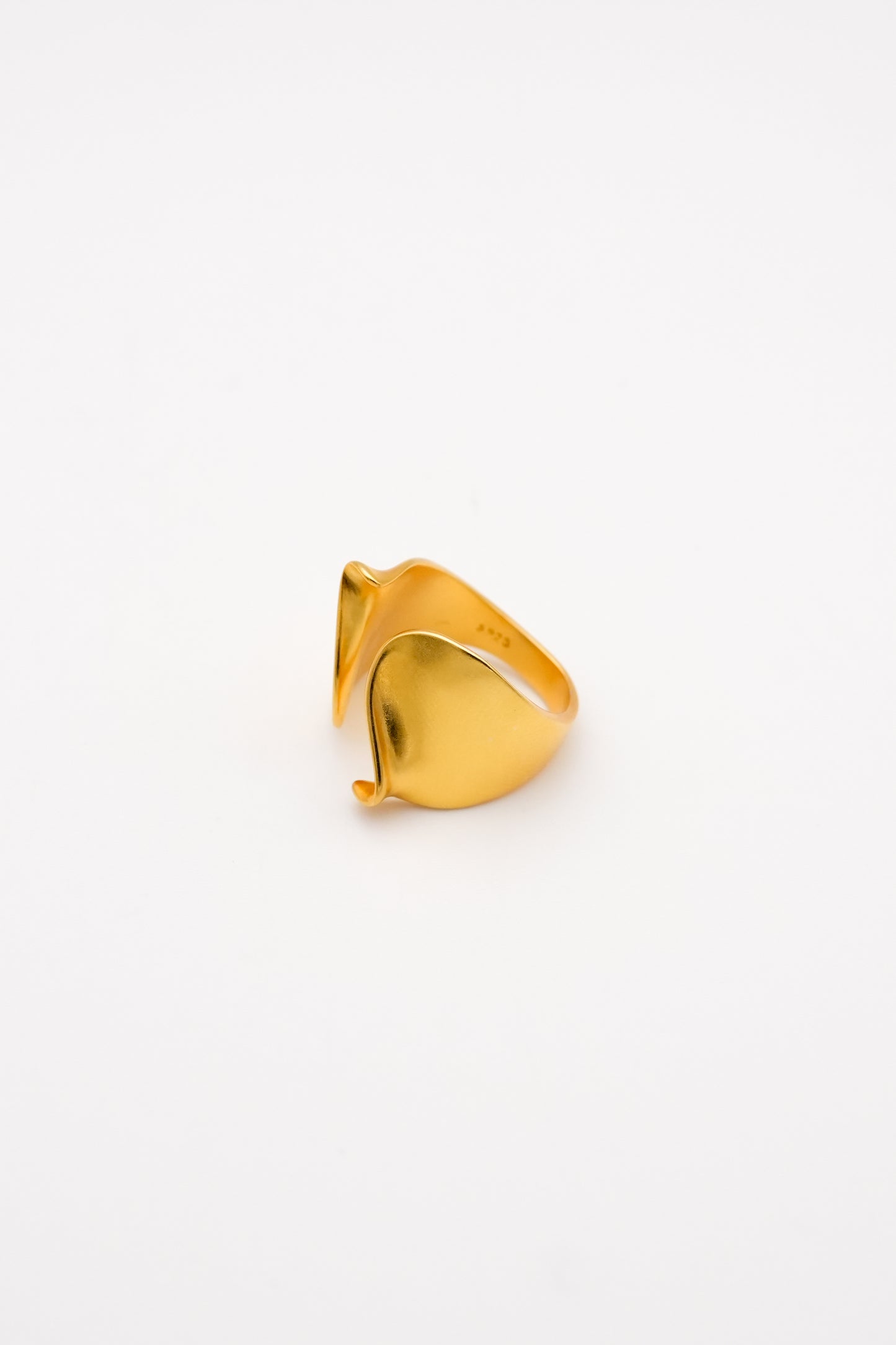 Nuanced gold Ring