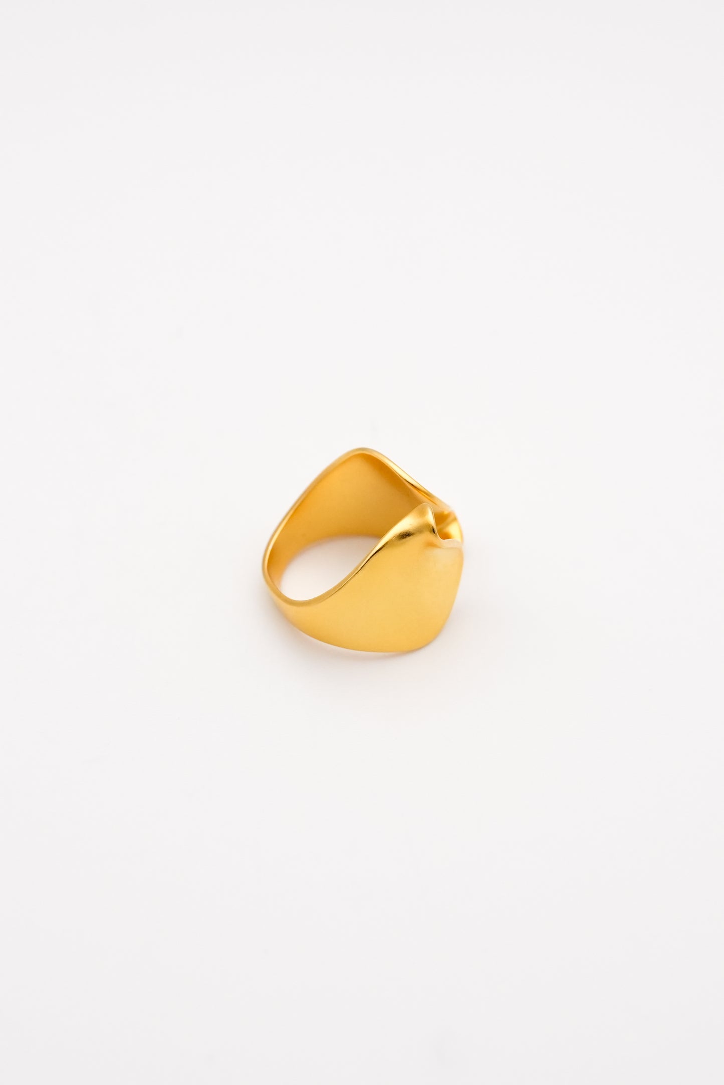 Nuanced gold Ring