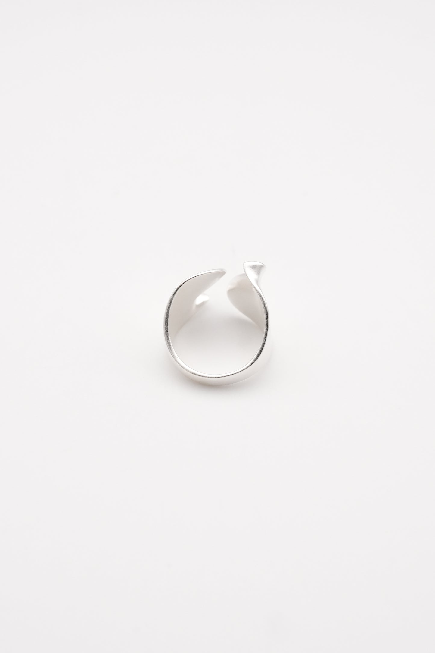 Nuanced silver Ring