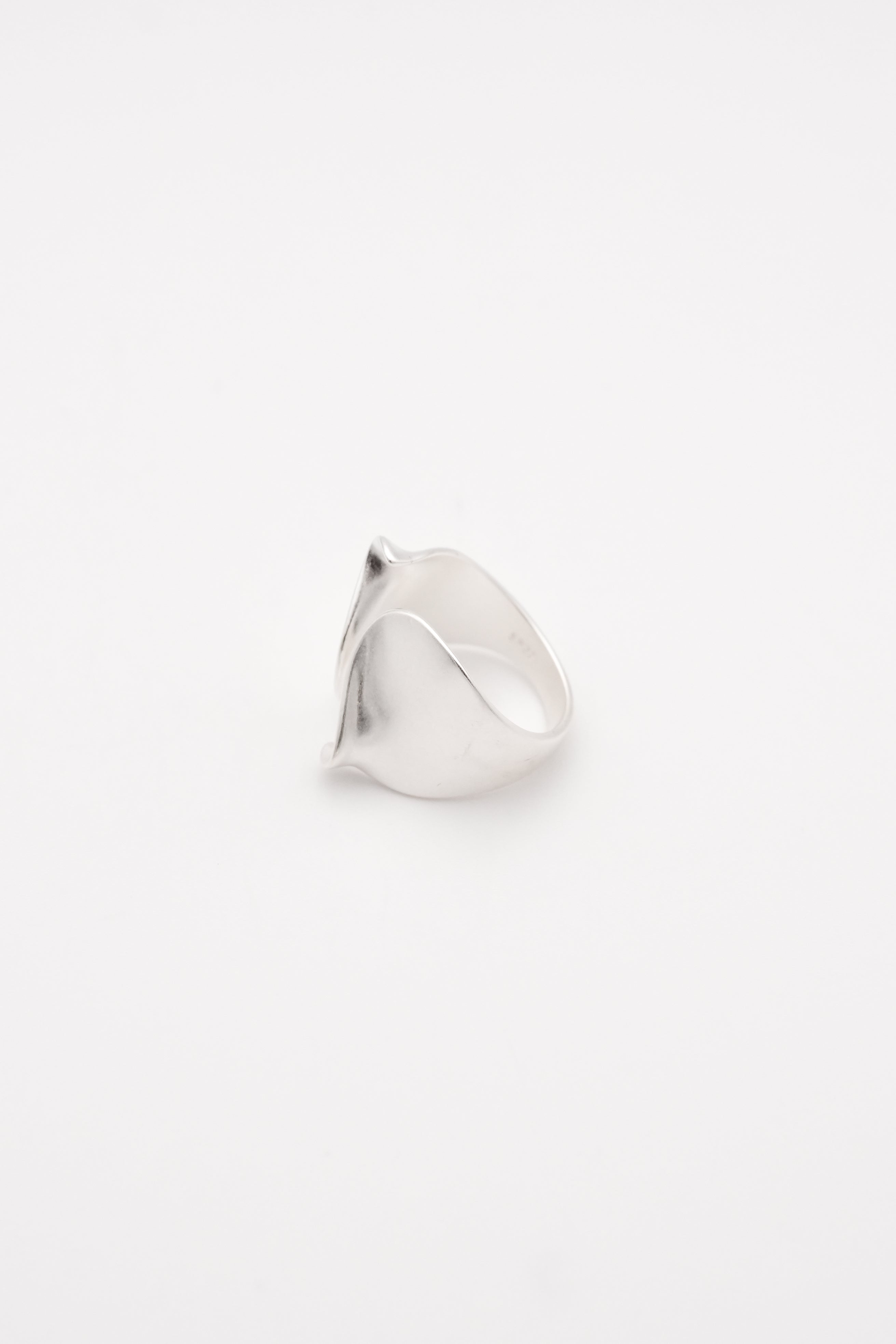 Nuanced silver Ring – IHeNA